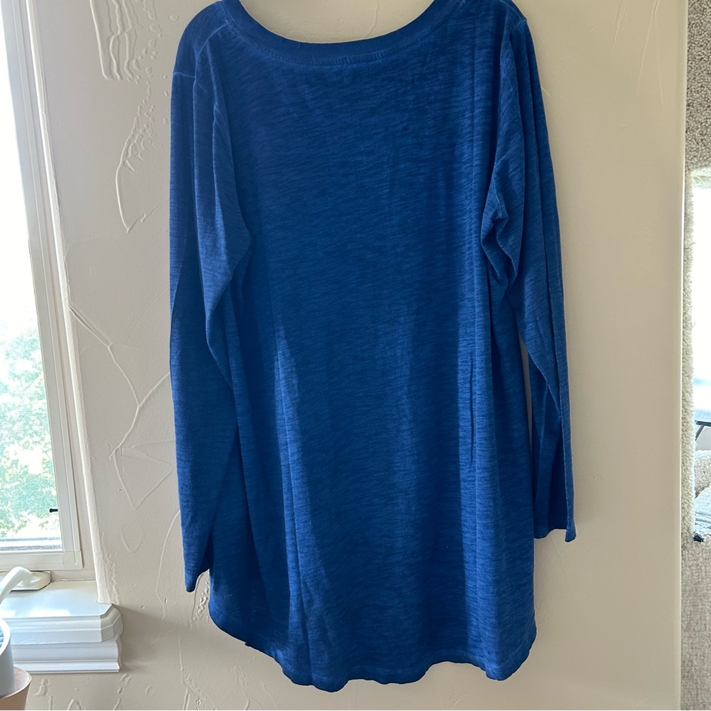 New With Tags LOGO by Lori Goldstein Split-Neck Tunic. - Picture 2 of 5